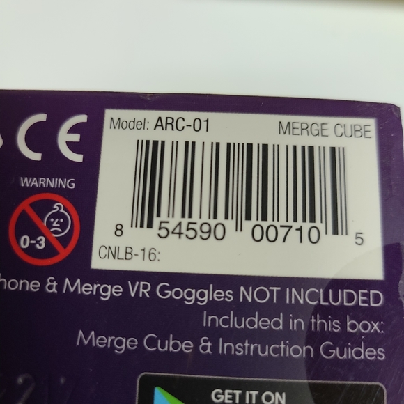 Merge Cube VR/AV  Ages 10+ Learning Aid - Picture 6 of 6